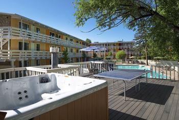Buffalo canyon  hot tub